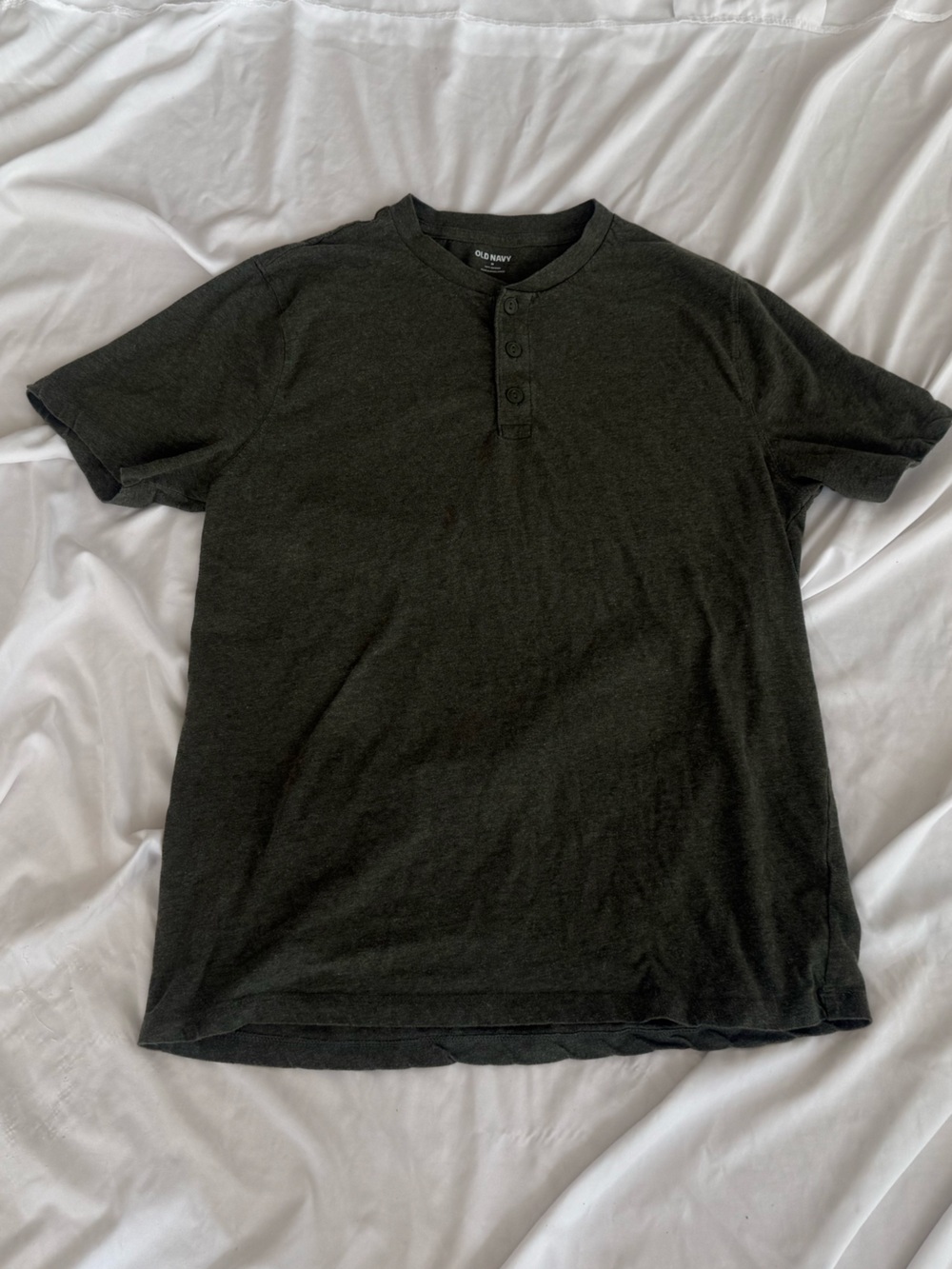 Old Navy Olive Green Short Sleeve Henley Men’s Tee - size medium